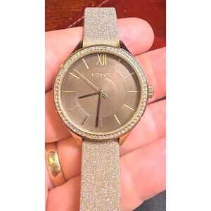 Women's 35mm Gold Tone Fossil Watch BQ3426, Sparkling Band ad Crsytal Accents